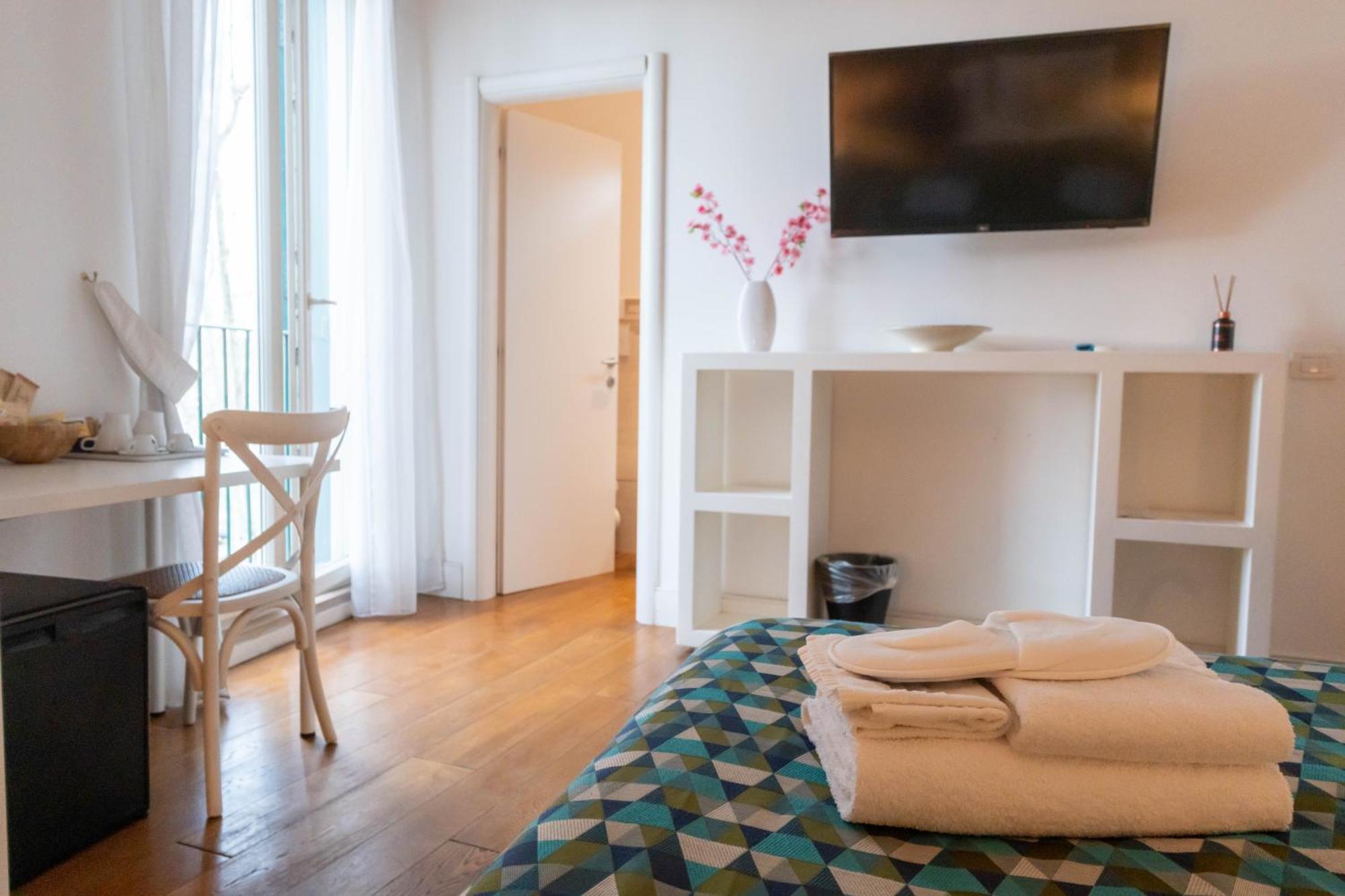 Ihh Suites Rzym Zewnętrze zdjęcie
