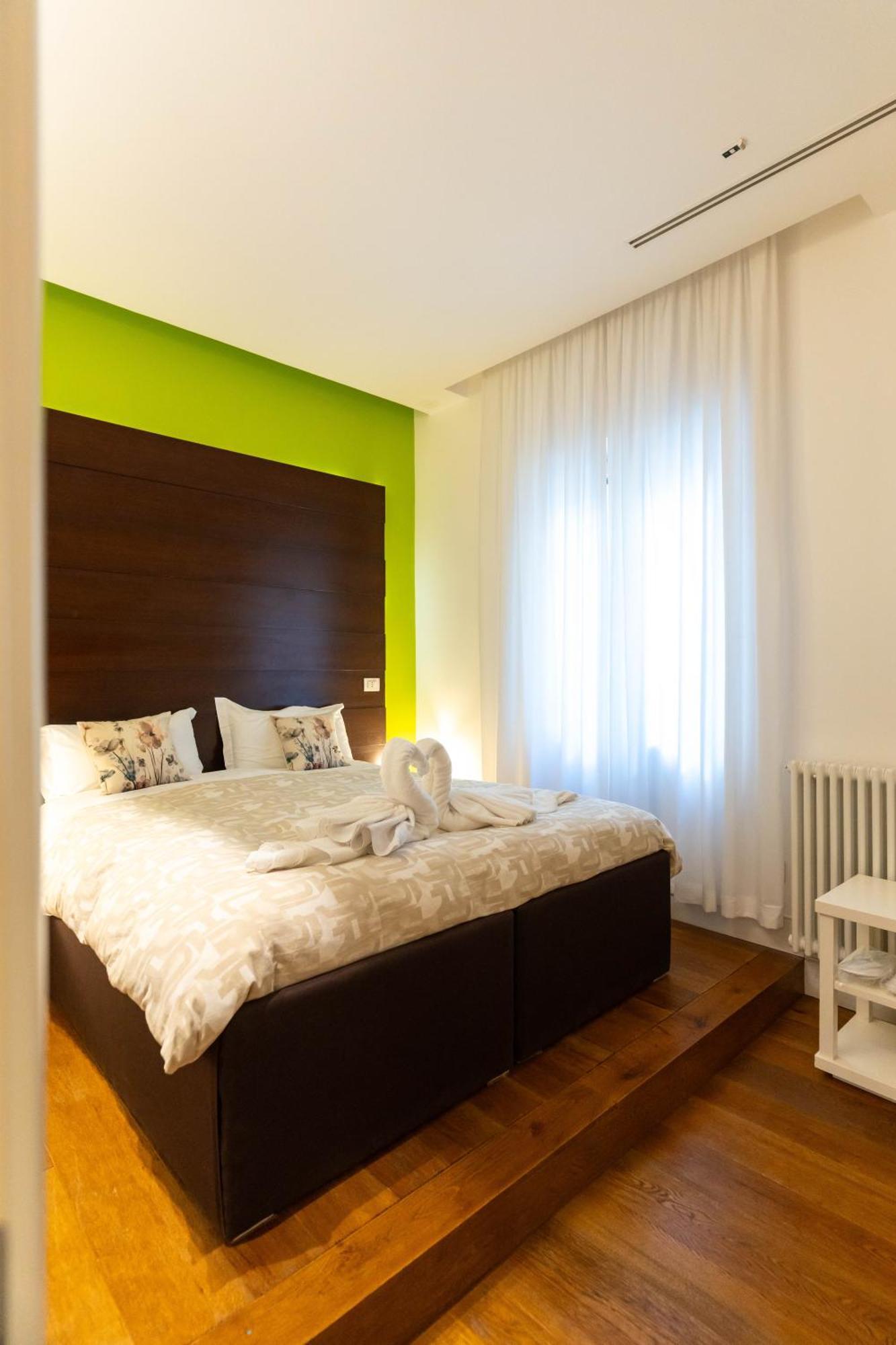 Ihh Suites Rzym Zewnętrze zdjęcie